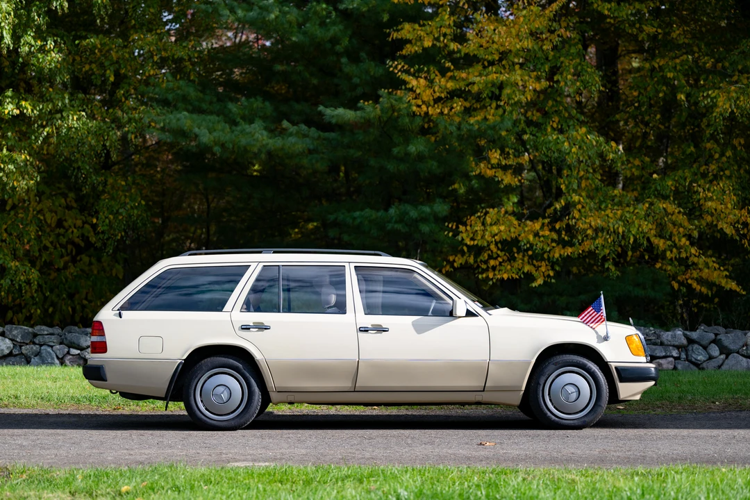 1989 Mercedes-Benz W124 E-Class - Image 6 of 31