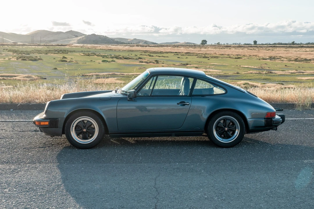 1987 Porsche 911 Carrera 3.2 - Image 16 of 31