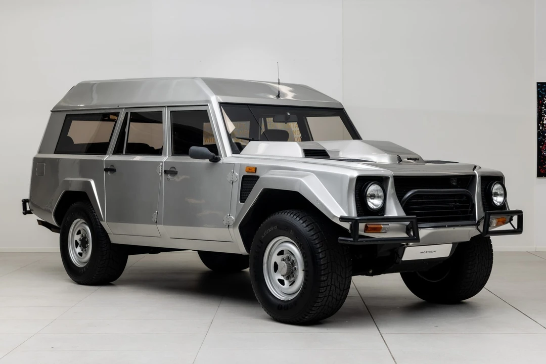 1986 Lamborghini LM002 - Image 3 of 31