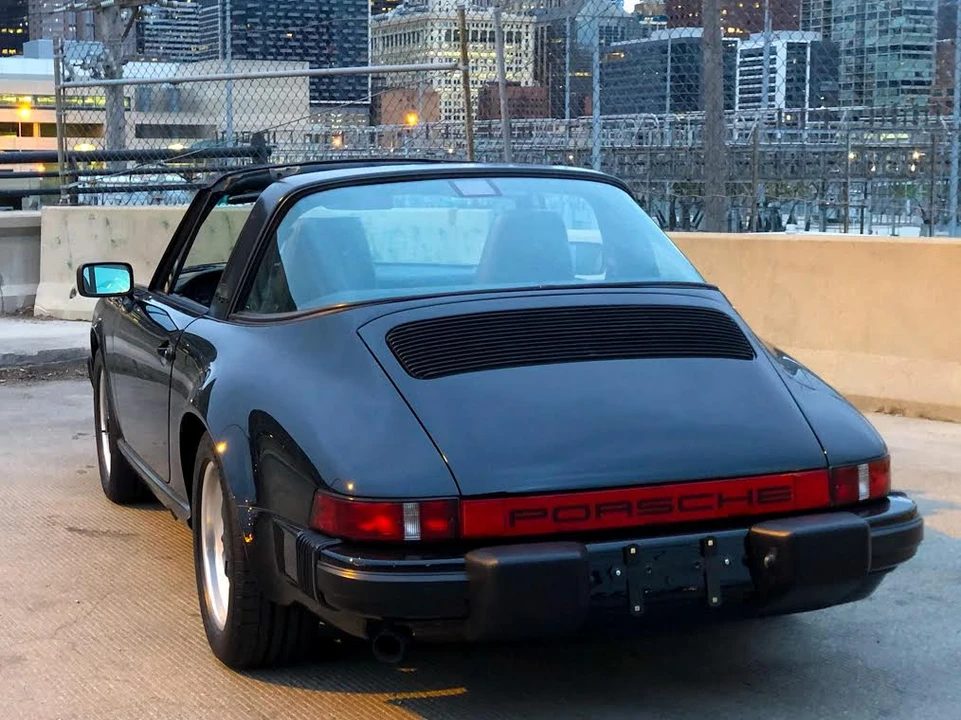 1986 Porsche 911 Carrera 3.2 - Image 10 of 31