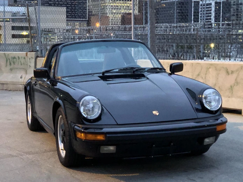 1986 Porsche 911 Carrera 3.2 - Image 6 of 31