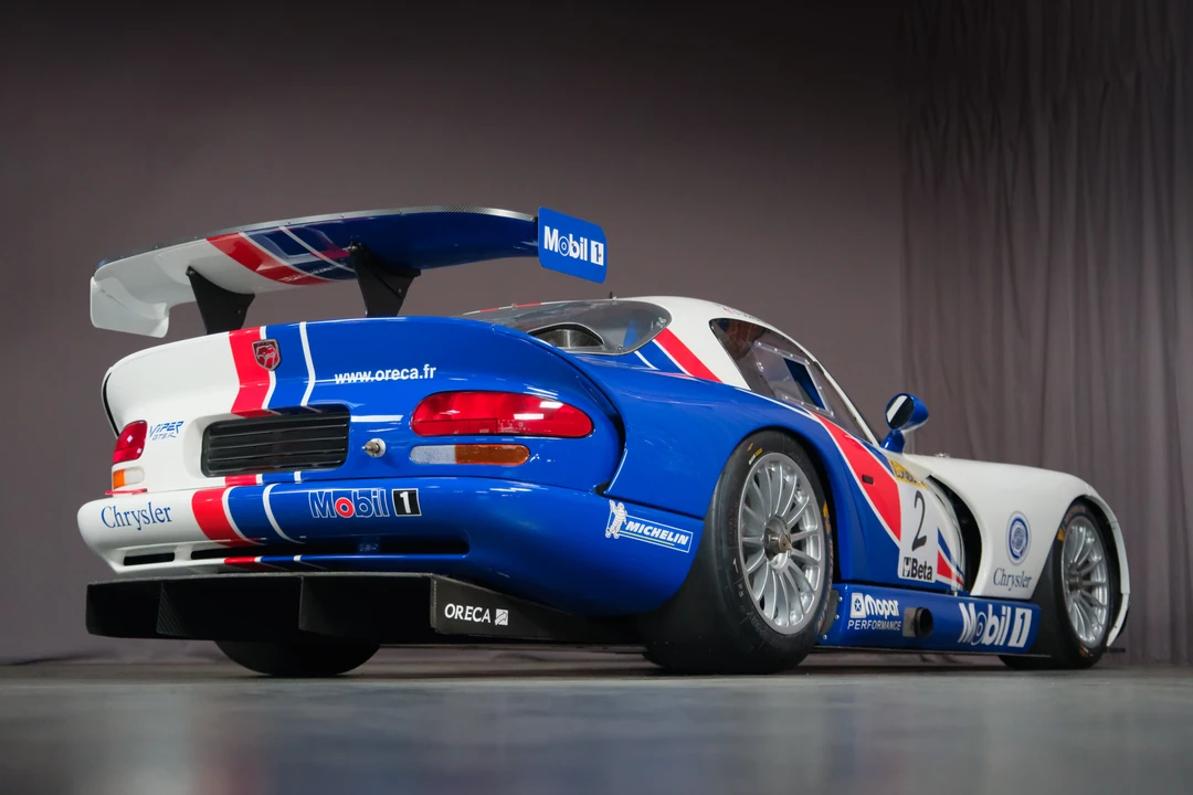 1999 Dodge Viper GTS 2nd Gen - Image 12 of 31