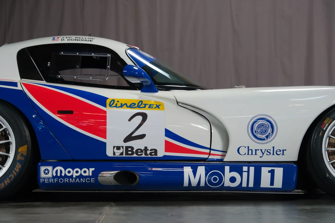 1999 Dodge Viper GTS 2nd Gen - Image 27 of 31