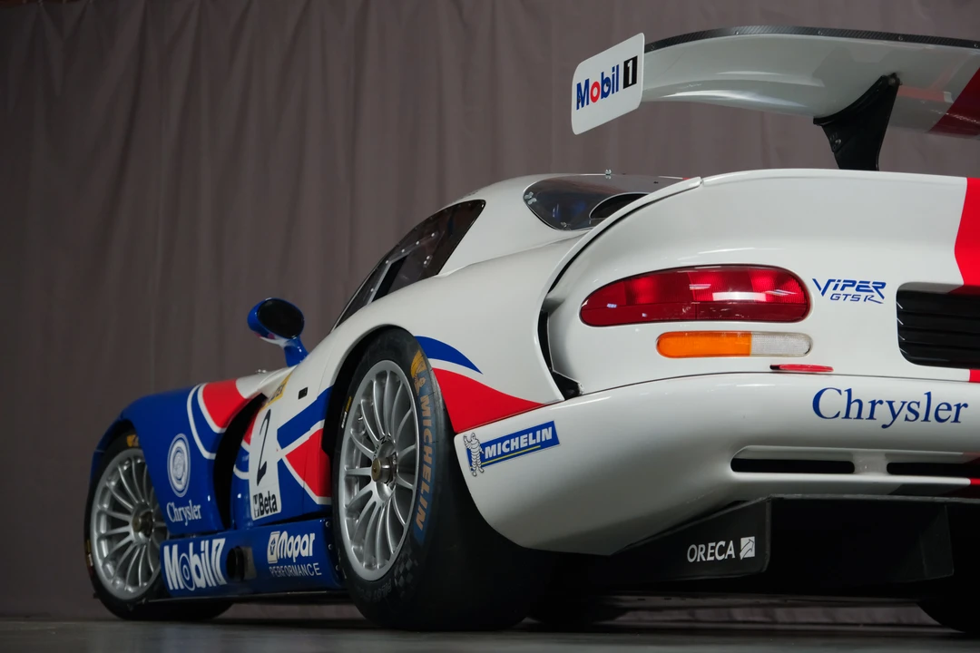 1999 Dodge Viper GTS 2nd Gen - Image 25 of 31