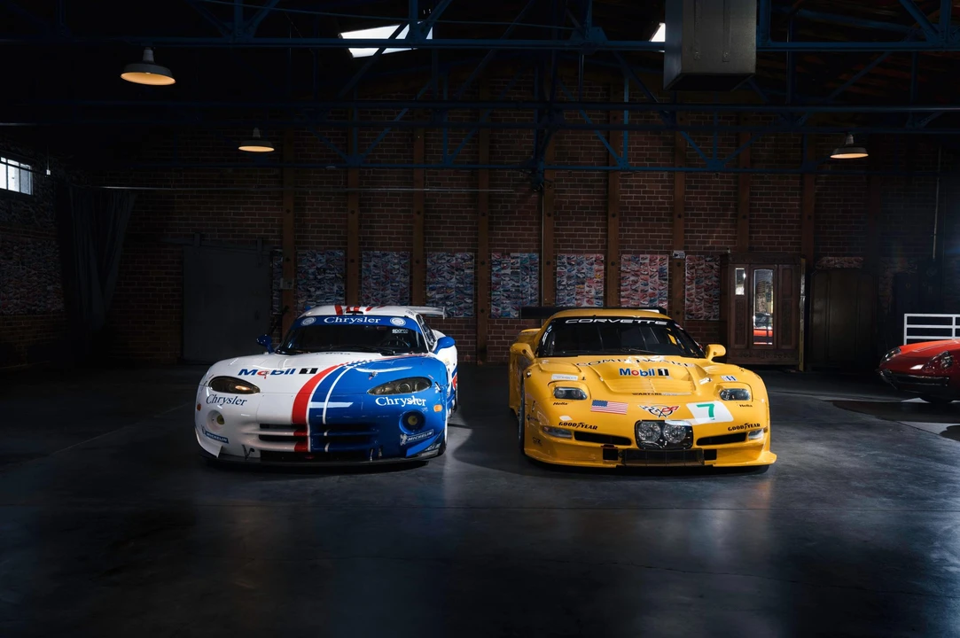 1999 Dodge Viper GTS 2nd Gen - Image 21 of 31