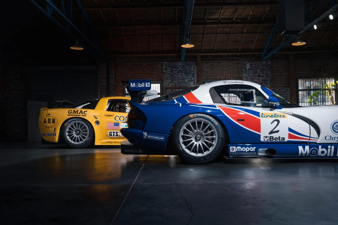 1999 Dodge Viper GTS 2nd Gen - Image 20 of 31