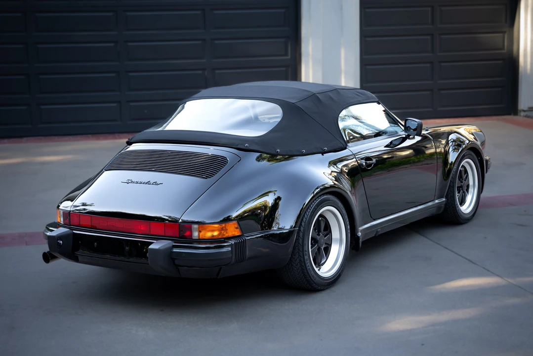 1989 Porsche 911 Carrera 3.2 - Image 8 of 31