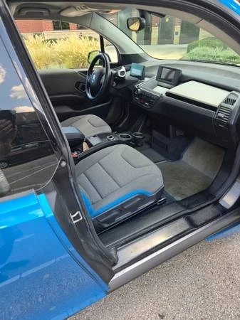 2017 BMW i3 - Image 8 of 9