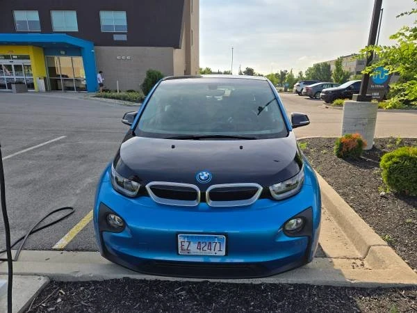 2017 BMW i3 - Image 2 of 9