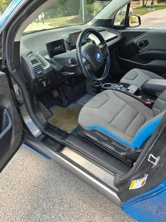 2017 BMW i3 - Image 7 of 9