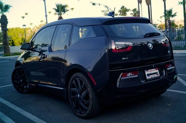 2014 BMW i3 - Image 12 of 21