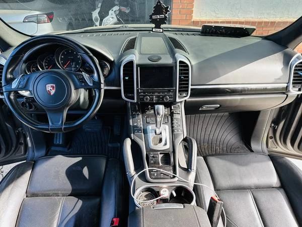 2012 Porsche 958 Cayenne - Image 8 of 16
