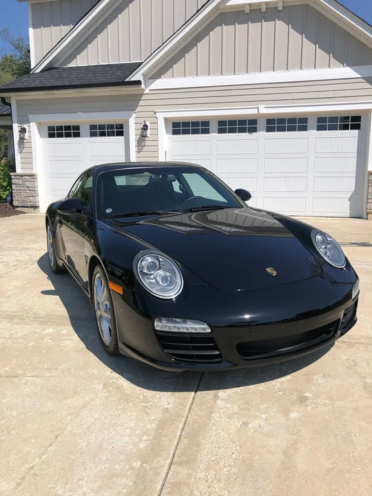 2010 Porsche 911 - Image 2 of 8