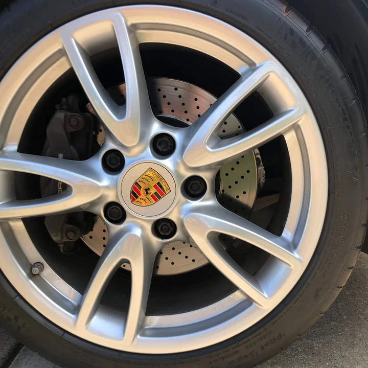 2010 Porsche 911 - Image 7 of 8