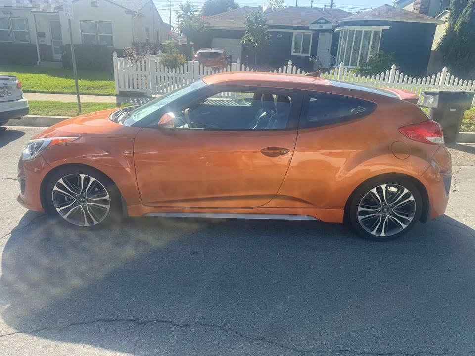 2016 Hyundai Veloster - Image 8 of 8