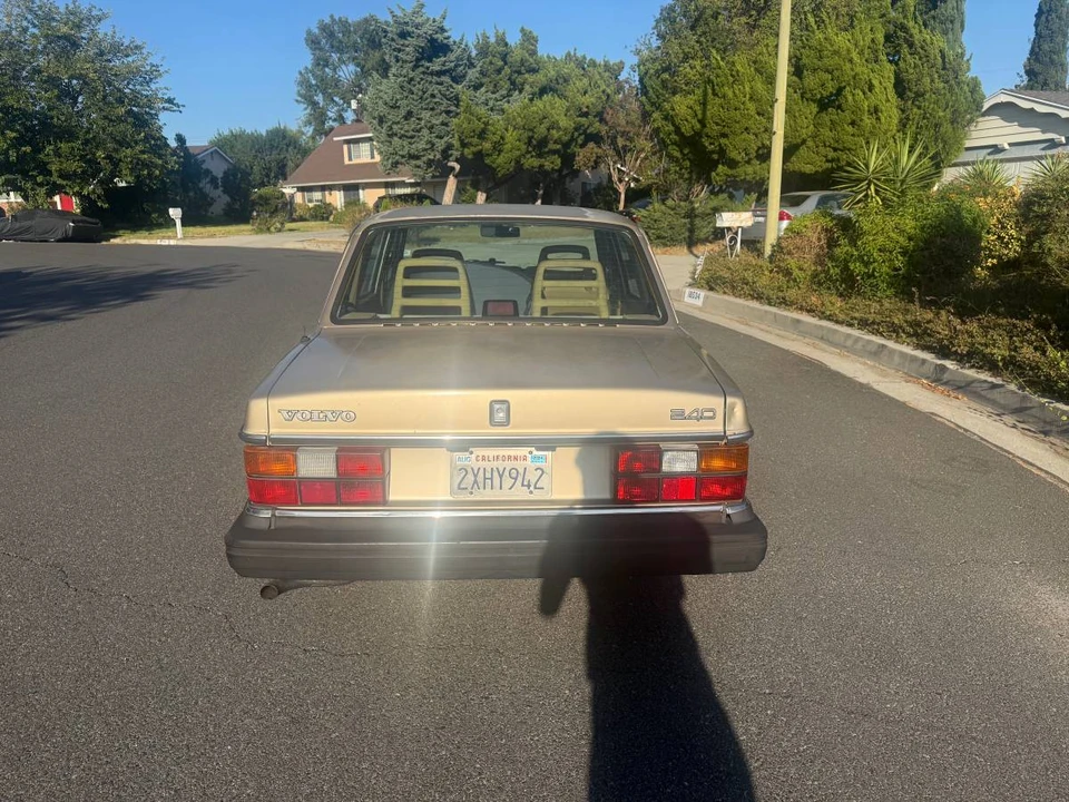 1991 Volvo 244 - Image 4 of 9