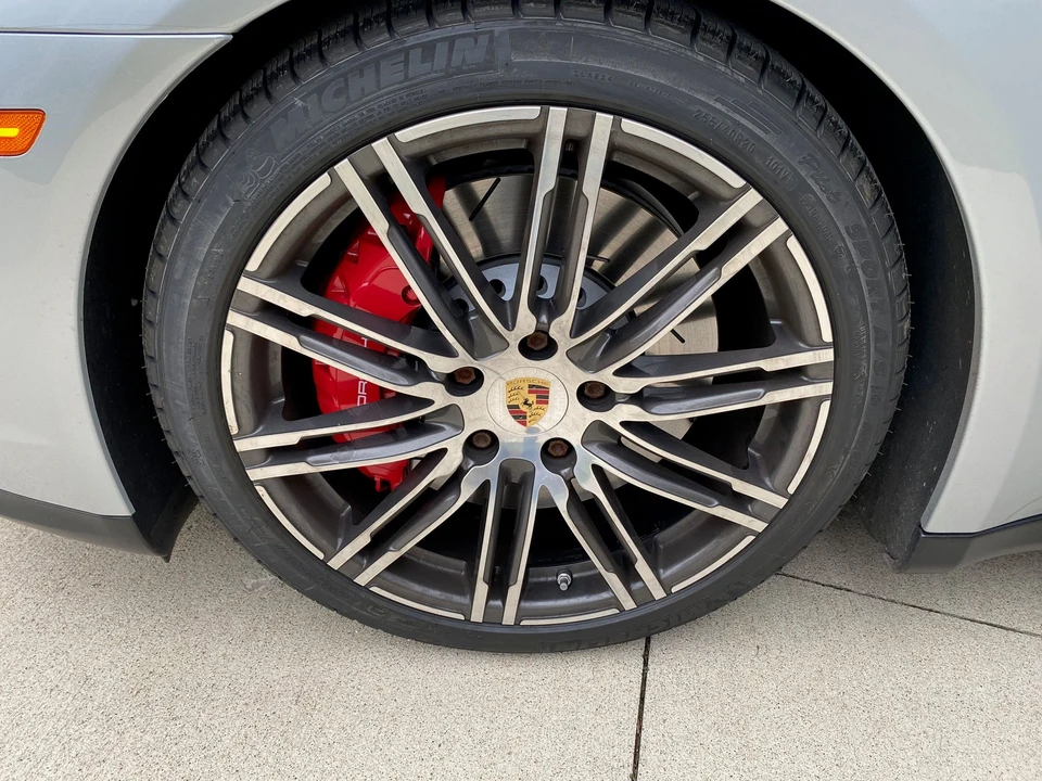 2015 Porsche 970 Panamera GTS - Image 7 of 20