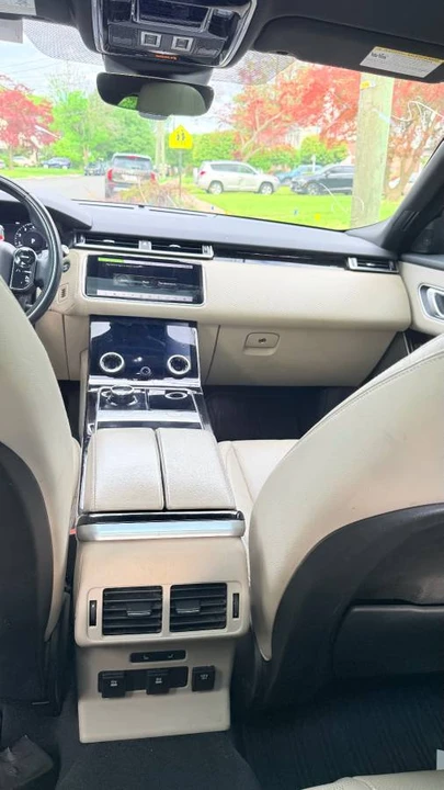 2018 Land Rover Range Rover Velar - Image 8 of 11
