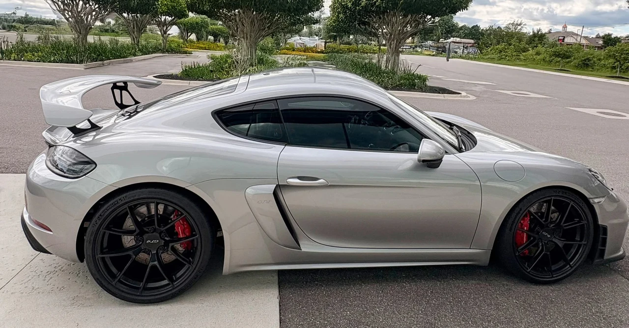 2021 Porsche - Image 3 of 15