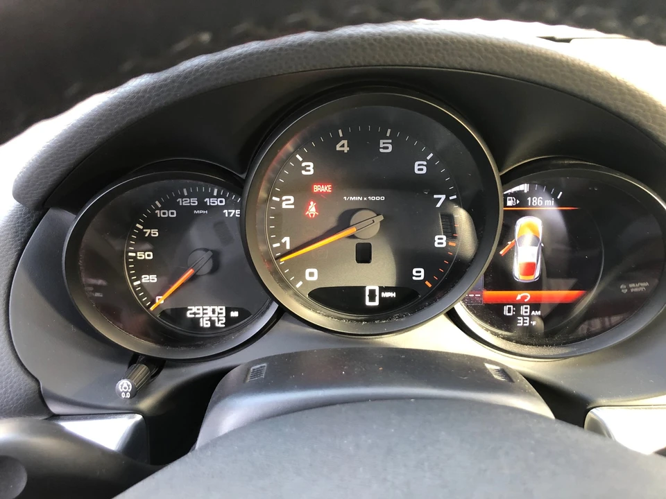 2014 Porsche 981 Cayman - Image 9 of 16