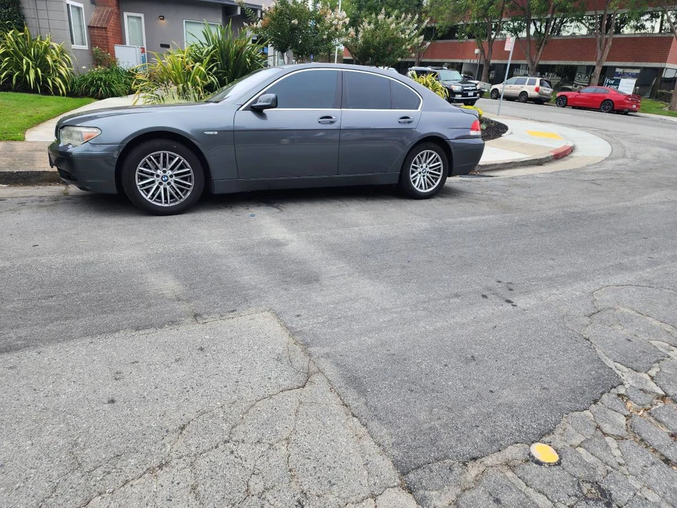 2005 BMW E65/E66 7 Series - Image 14 of 15