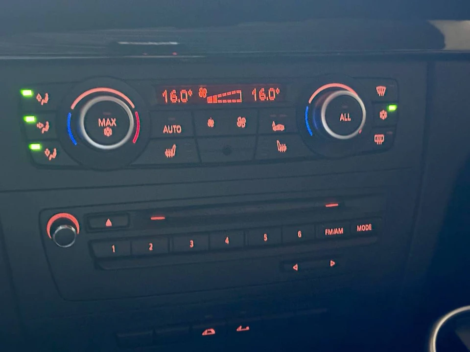 2014 BMW E81/E82/E88 1 Series - Image 15 of 17