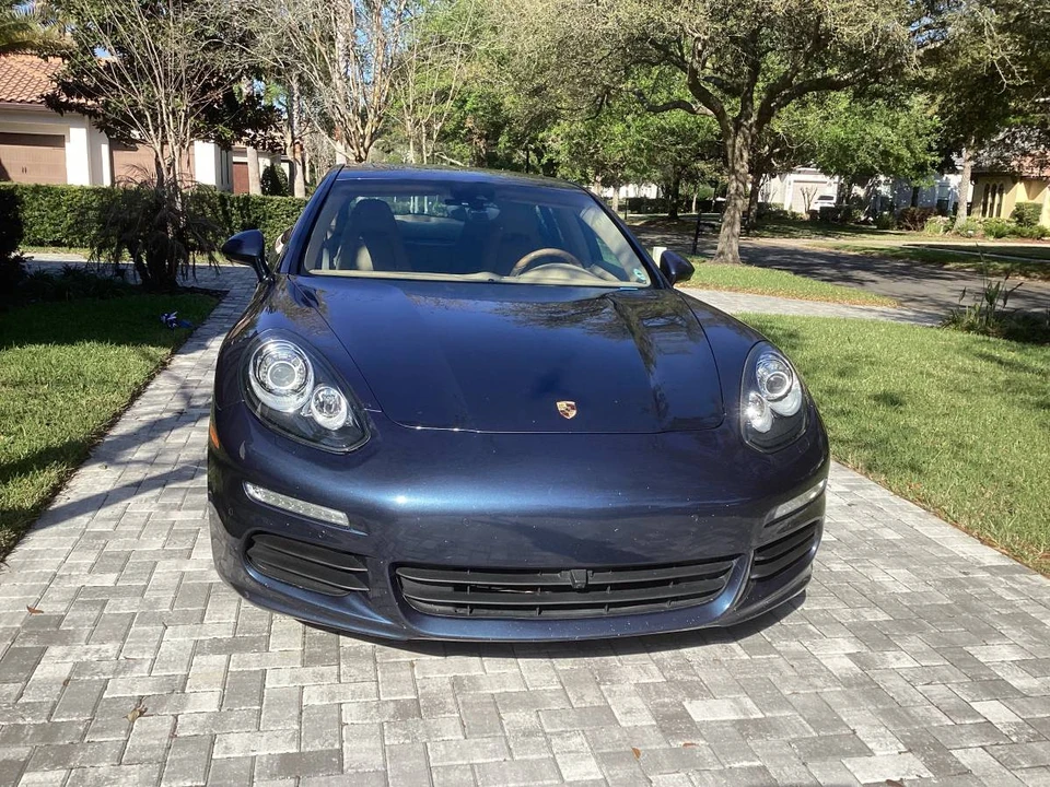 2014 Porsche Panamera - Image 2 of 18
