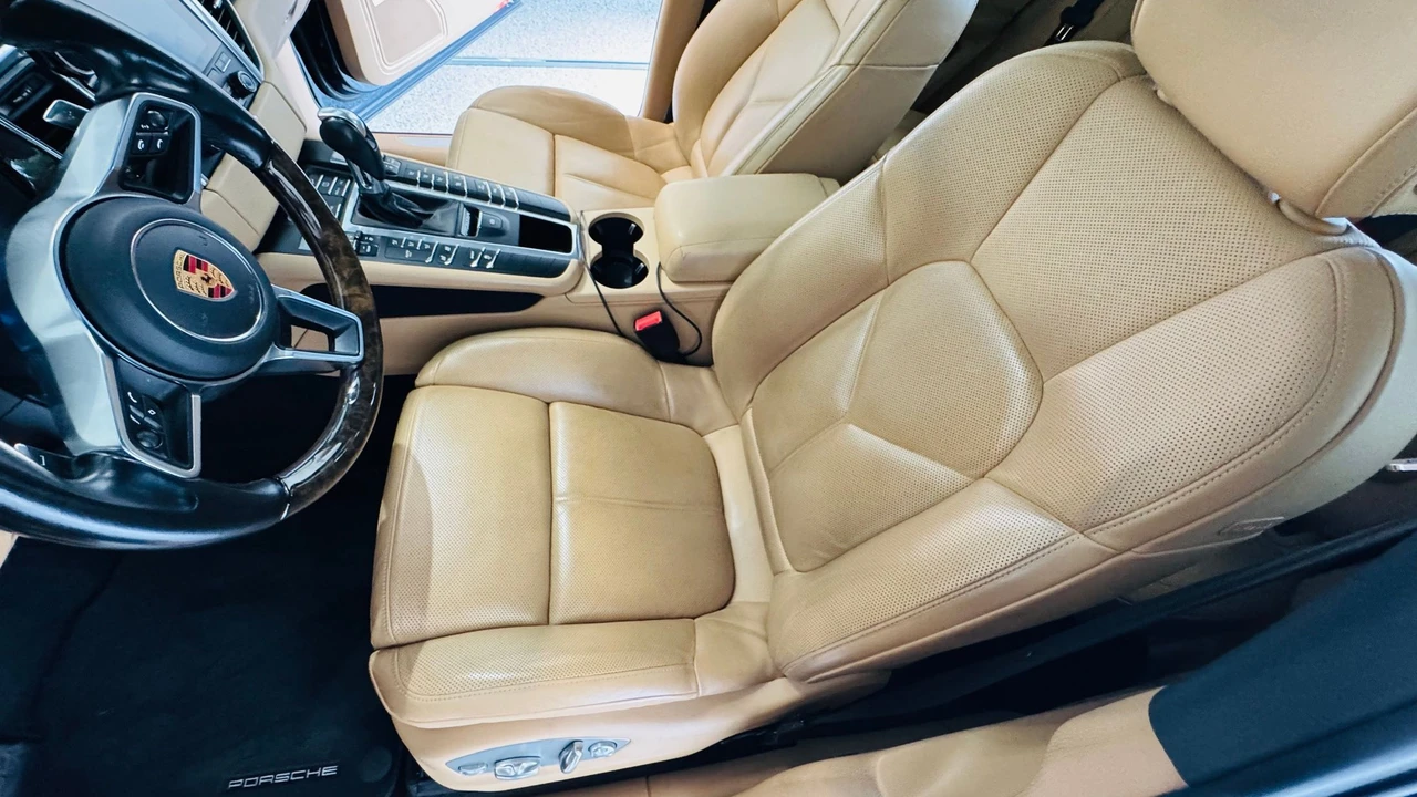 2017 Porsche Macan S - Image 19 of 30