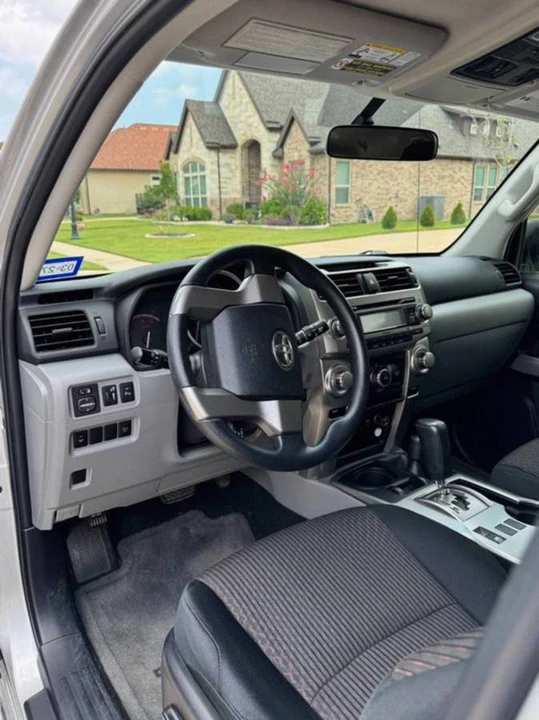 2011 Toyota 4Runner 5th Gen - Image 4 of 5
