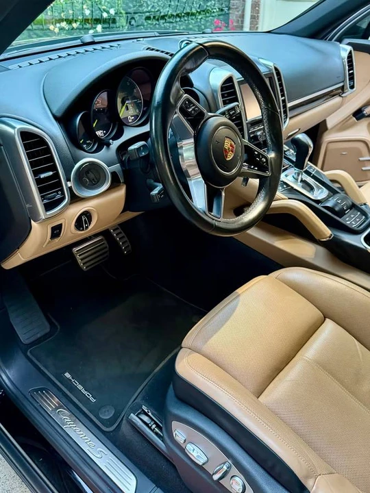 2016 Porsche 958 Cayenne - Image 4 of 7