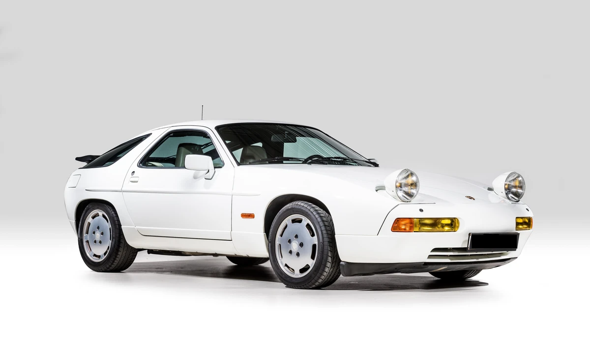 1989 Porsche 928 S4 - Image 2 of 31