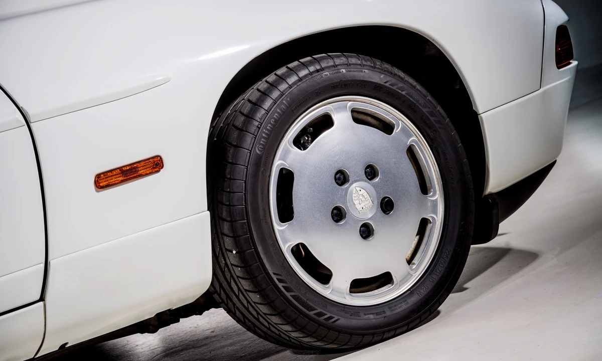 1989 Porsche 928 S4 - Image 31 of 31