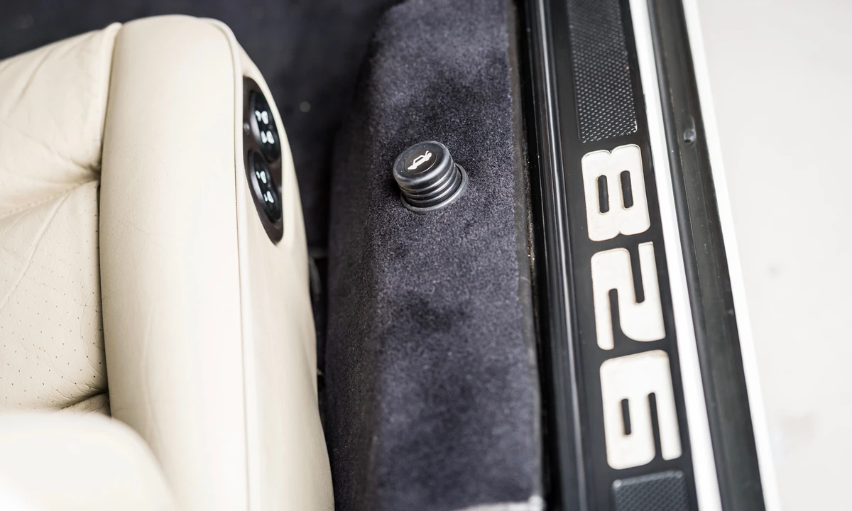 1989 Porsche 928 S4 - Image 10 of 31