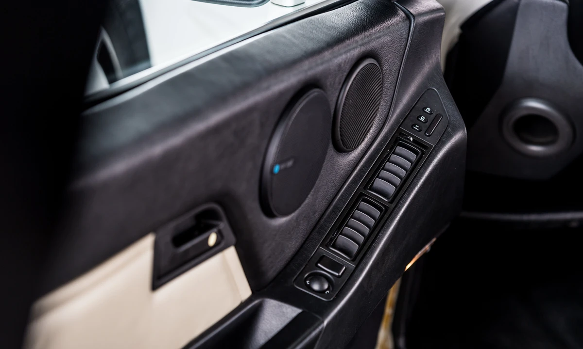 1989 Porsche 928 S4 - Image 11 of 31