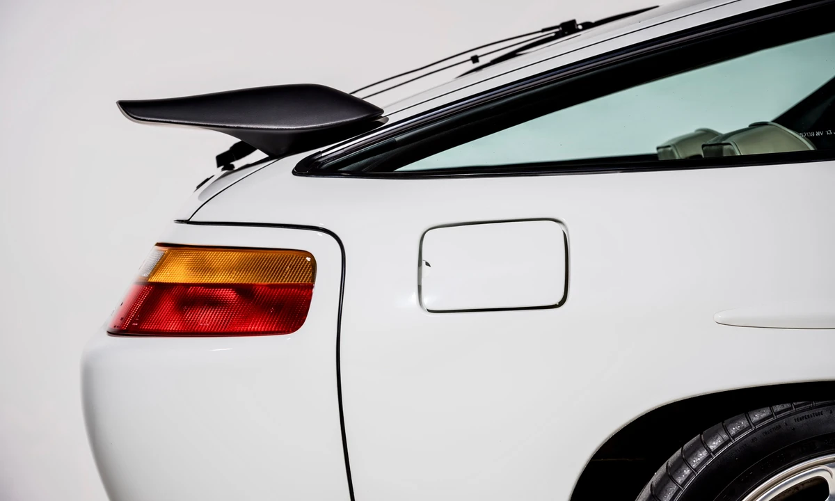 1989 Porsche 928 S4 - Image 27 of 31
