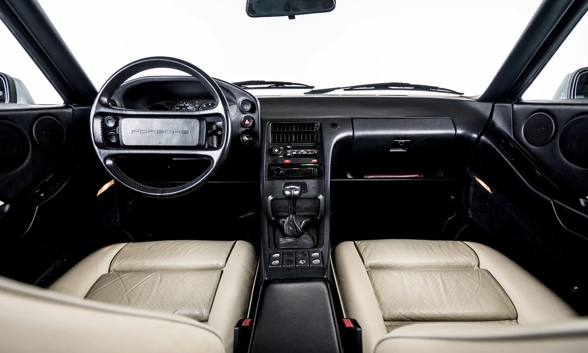 1989 Porsche 928 S4 - Image 7 of 31