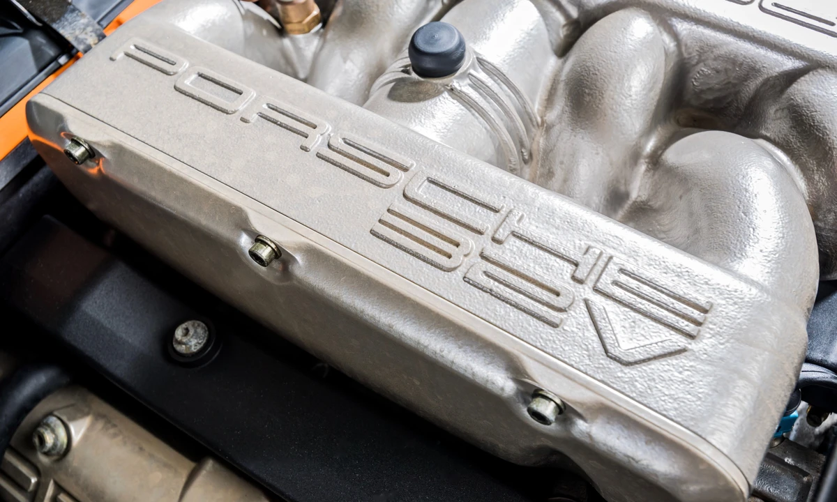 1989 Porsche 928 S4 - Image 18 of 31