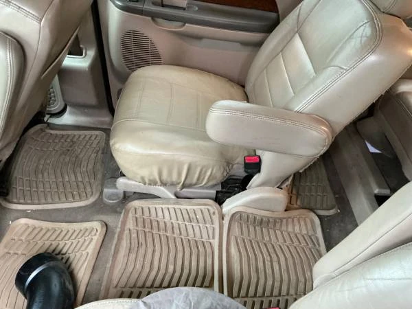 2002 Ford Excursion - Image 11 of 16