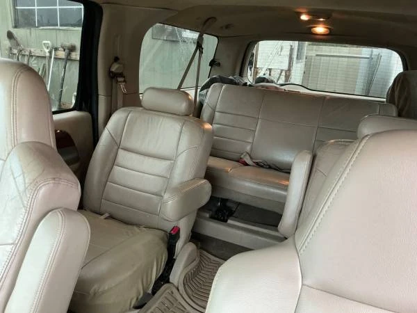 2002 Ford Excursion - Image 15 of 16