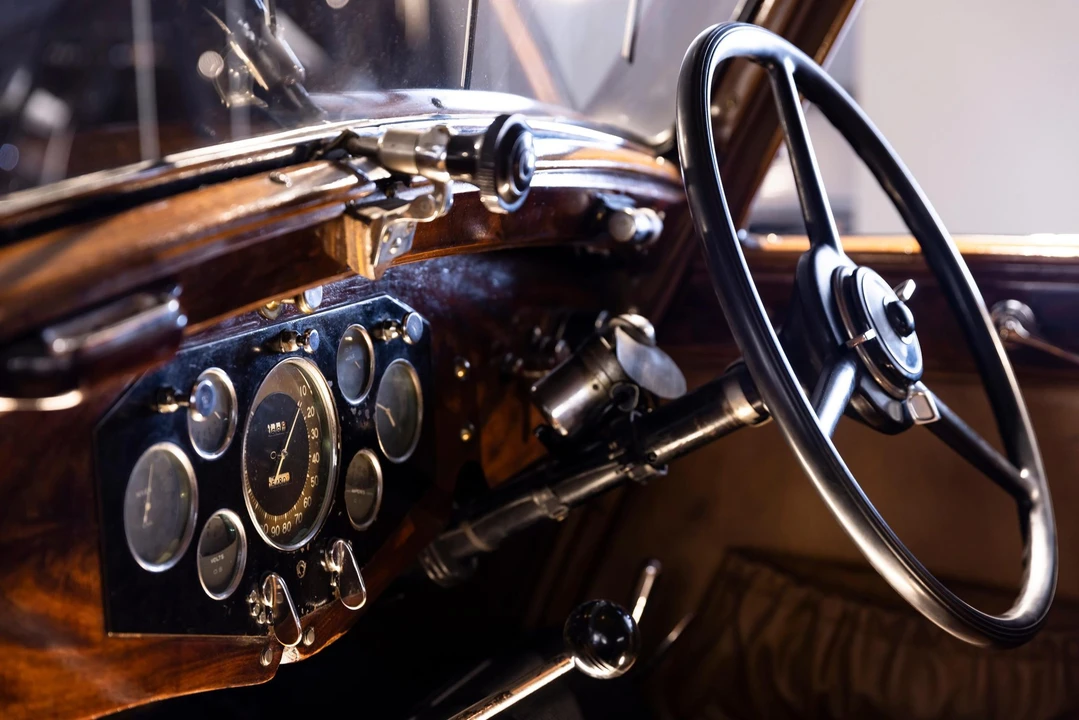 Hispano-Suiza - Image 11 of 25