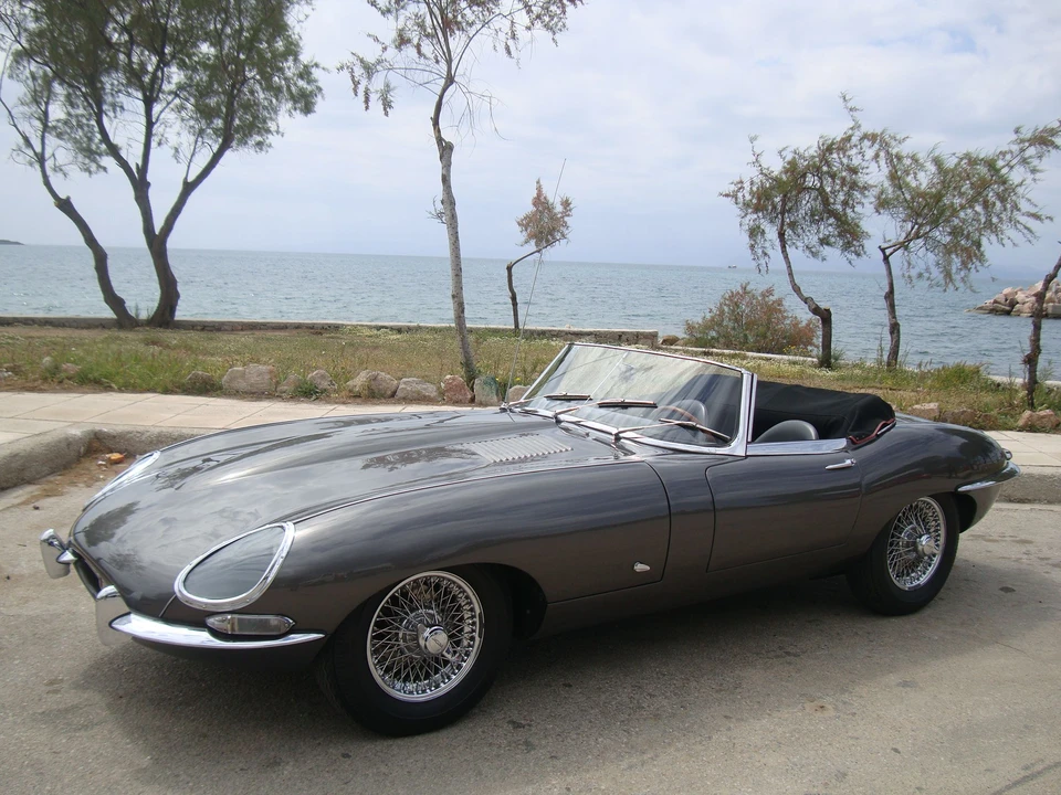 1961 Jaguar E-Type Series 1 - Image 5 of 5