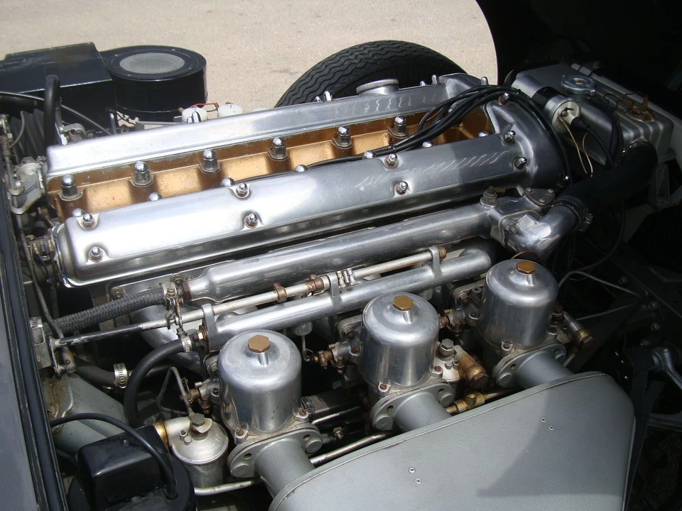 1961 Jaguar E-Type Series 1 - Image 2 of 5