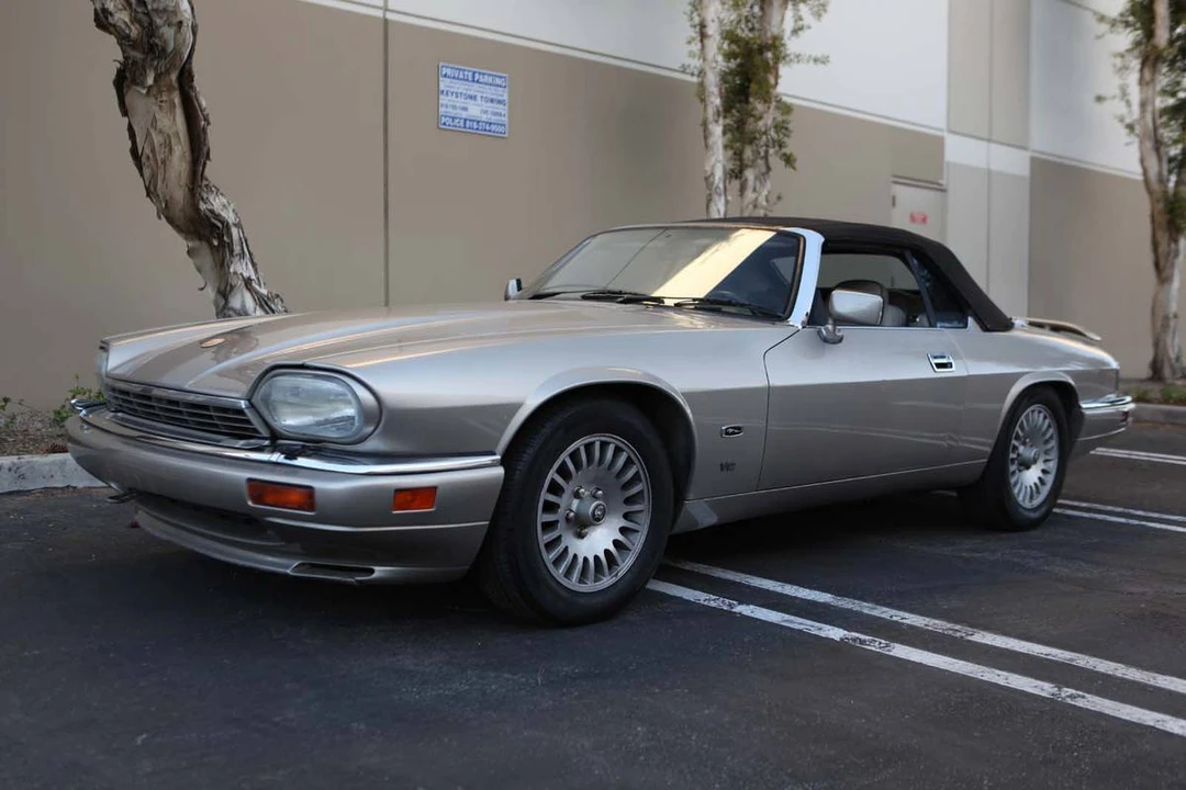 1995 Jaguar XJS Convertible - Image 2 of 23