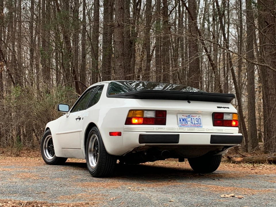 1984 Porsche 944 - Image 3 of 8