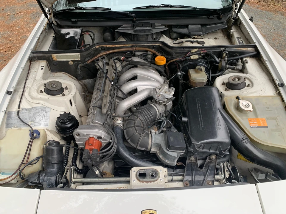 1984 Porsche 944 - Image 5 of 8