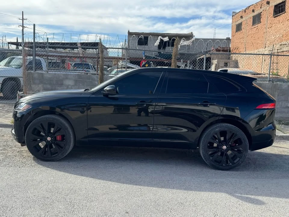 2017 Jaguar F-Pace - Image 2 of 6