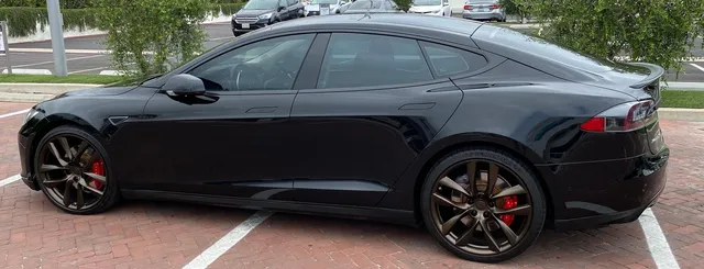 2014 Tesla Model S P85+