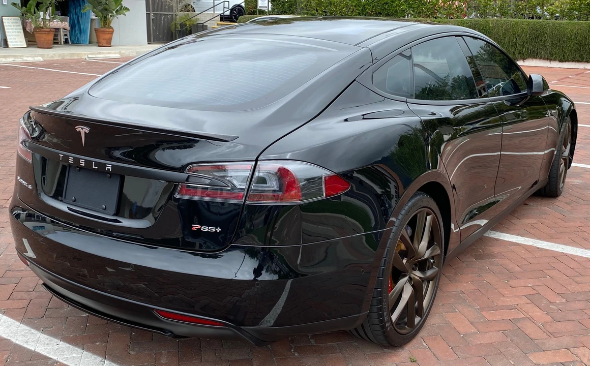 2014 Tesla Model S - Image 3 of 10