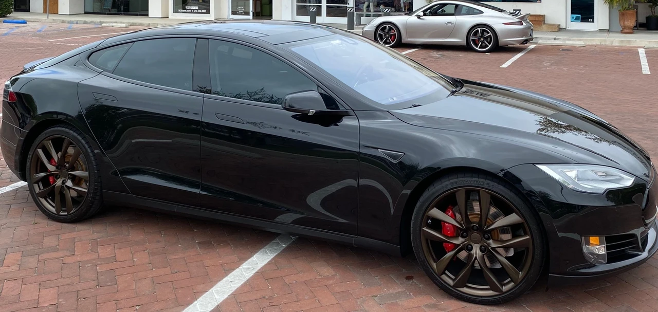 2014 Tesla Model S - Image 4 of 10
