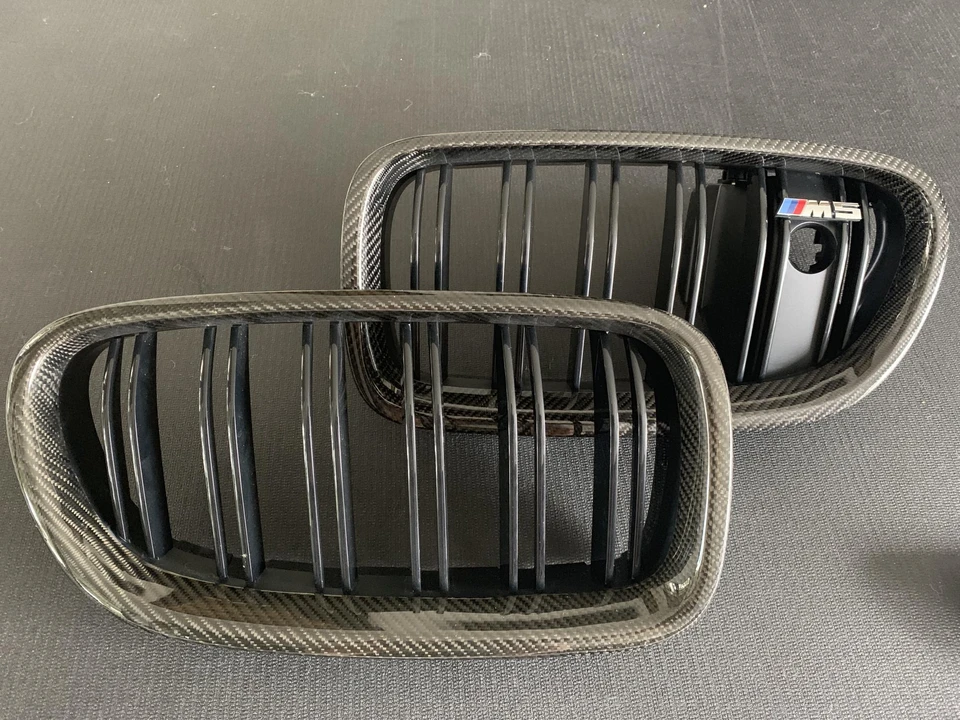 Parts & Memorabilia Bodywork - Image 2 of 2
